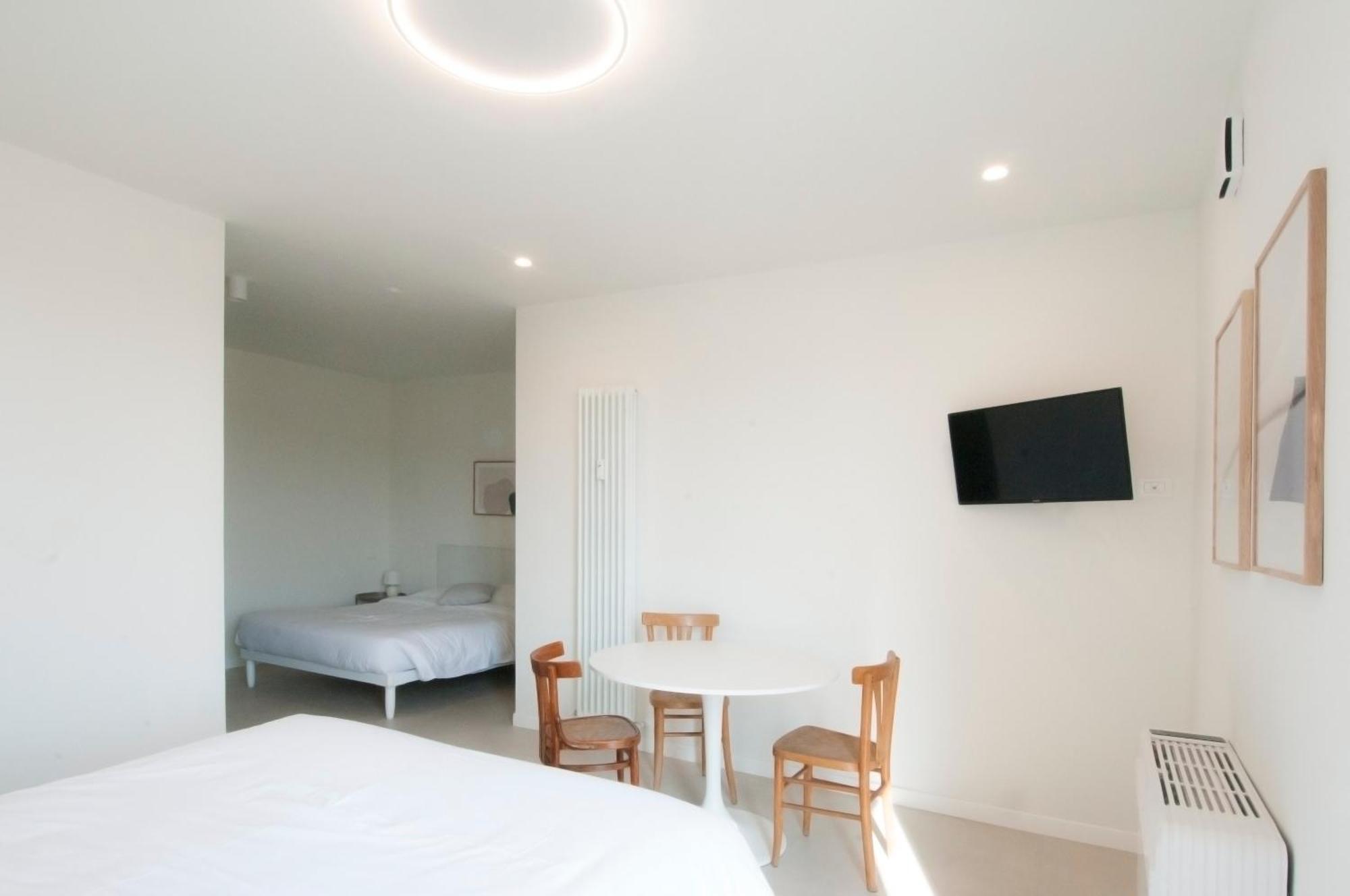 Zefiro - Saffi Design Apartments - Ambrogiohost 볼로냐 외부 사진